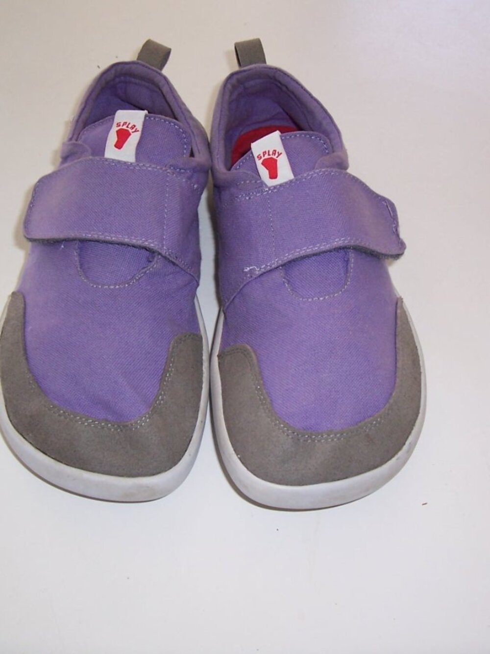 Splay Barefoot Slip-On Canvas with Velcro Closure Sixe 8.5
